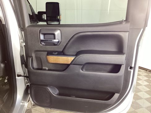 Used 2015 Chevrolet Silverado 2500 LTZ w/ Duramax Plus Package AWD/4WD image 13