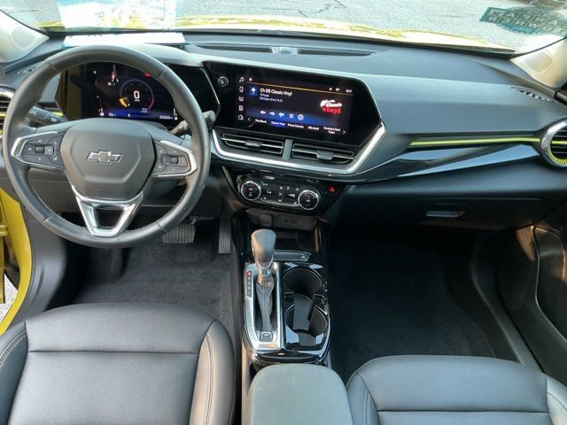 Used 2024 Chevrolet Trax ACTIV w/ Sunroof Package FWD image 4