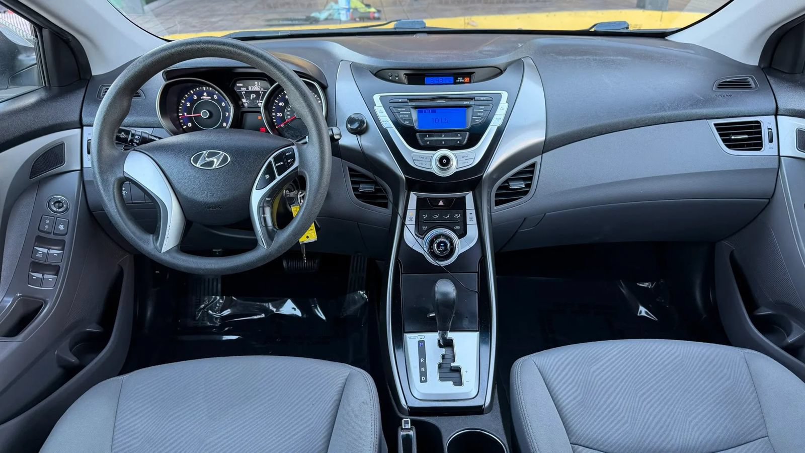 Used 2012 Hyundai Elantra GLS FWD image 18
