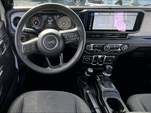 Used 2024 Jeep Wrangler Unlimited Sport AWD/4WD image 8