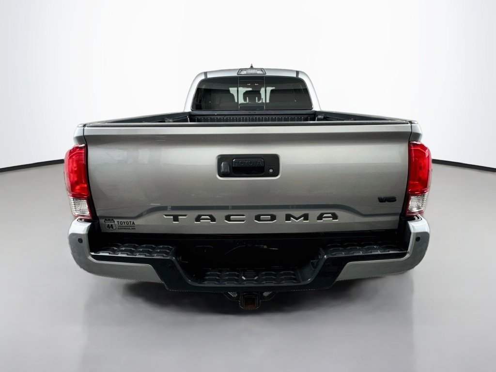Used 2019 Toyota Tacoma TRD Sport w/ Technology Package AWD/4WD image 7