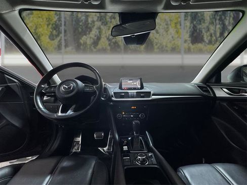 Used 2018 MAZDA MAZDA3 Touring image 21