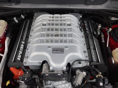 Used 2016 Dodge Challenger SRT Hellcat RWD image 26