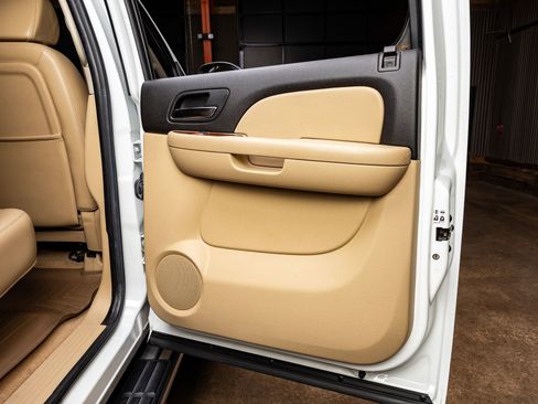 Used 2007 Chevrolet Silverado 1500 LTZ w/ Safety Package image 37