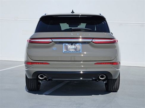 New 2026 Lincoln Corsair Premiere image 6