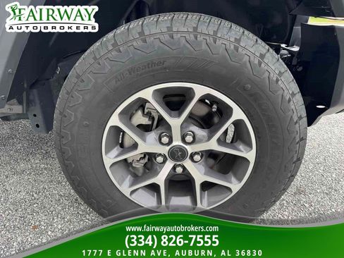 Used 2024 Jeep Wrangler Unlimited Sport AWD/4WD image 32