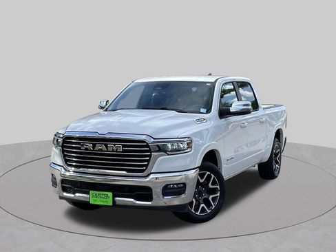 Used 2025 RAM 1500 Laramie AWD/4WD image 10