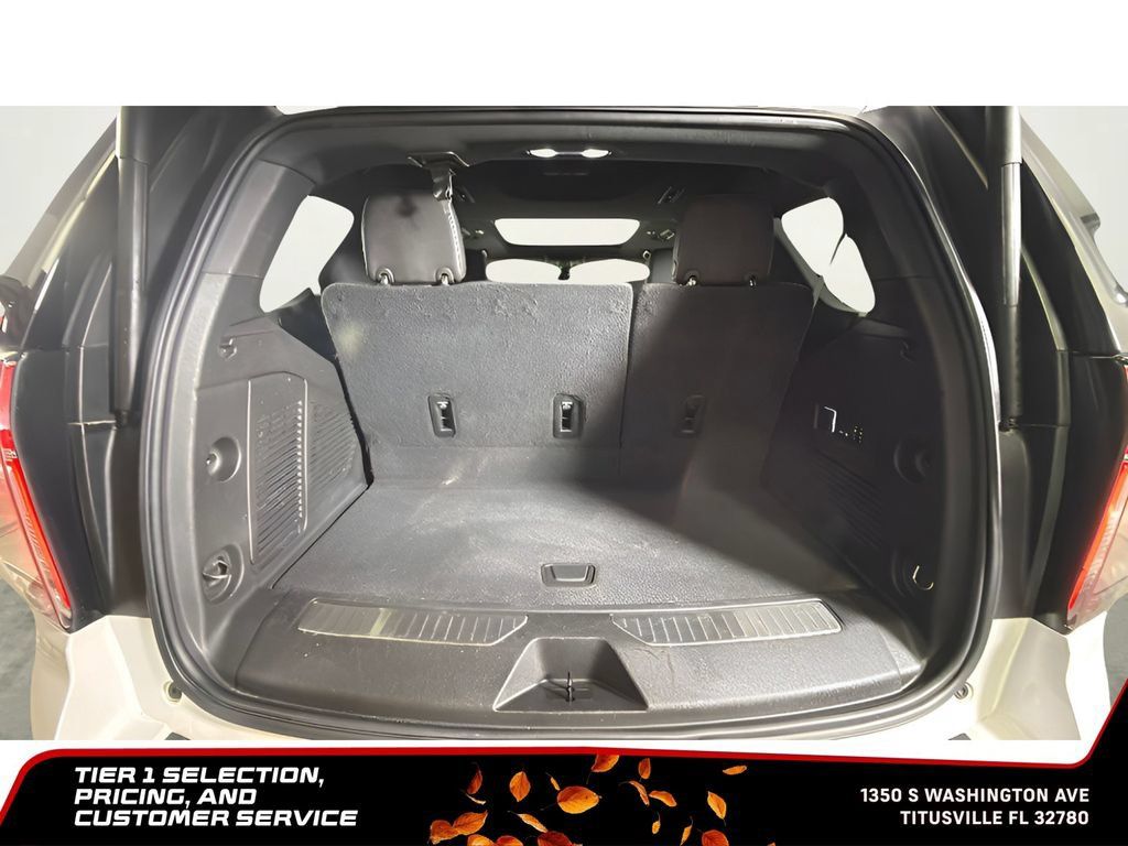 Used 2022 Chevrolet Tahoe Z71 w/ Luxury Package AWD/4WD image 29