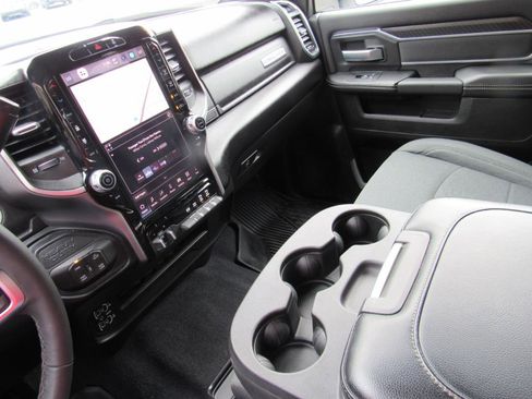 Used 2025 RAM 2500 Lone Star AWD/4WD image 37