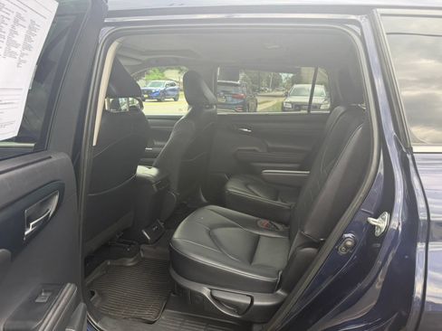 Used 2020 Toyota Highlander XLE AWD/4WD image 15