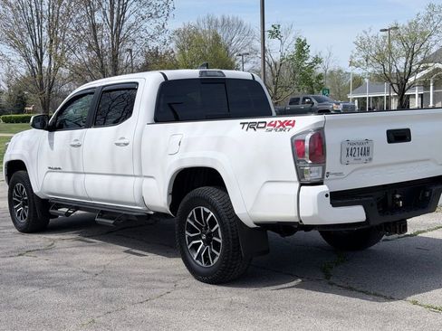 Used 2023 Toyota Tacoma TRD Sport w/ Technology Package AWD/4WD image 35