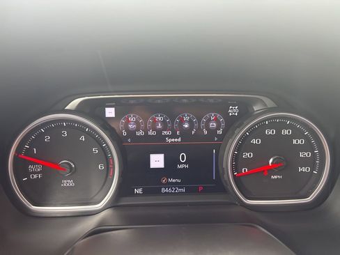 Used 2021 Chevrolet Suburban High Country w/ Premium Package AWD/4WD image 25