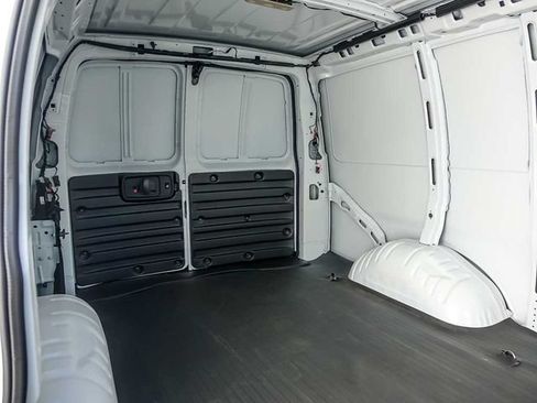 New 2026 Chevrolet Express 2500 w/ Communications Package RWD image 16