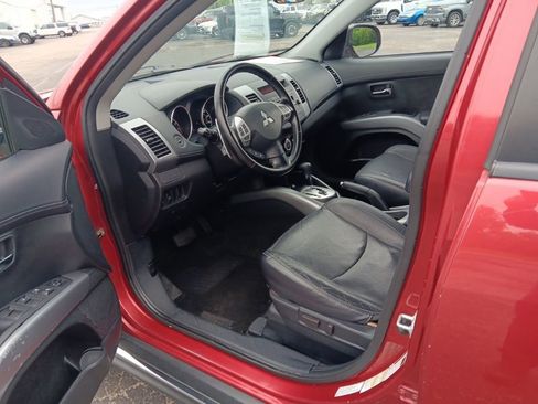 Used 2010 Mitsubishi Outlander XLS AWD/4WD image 25