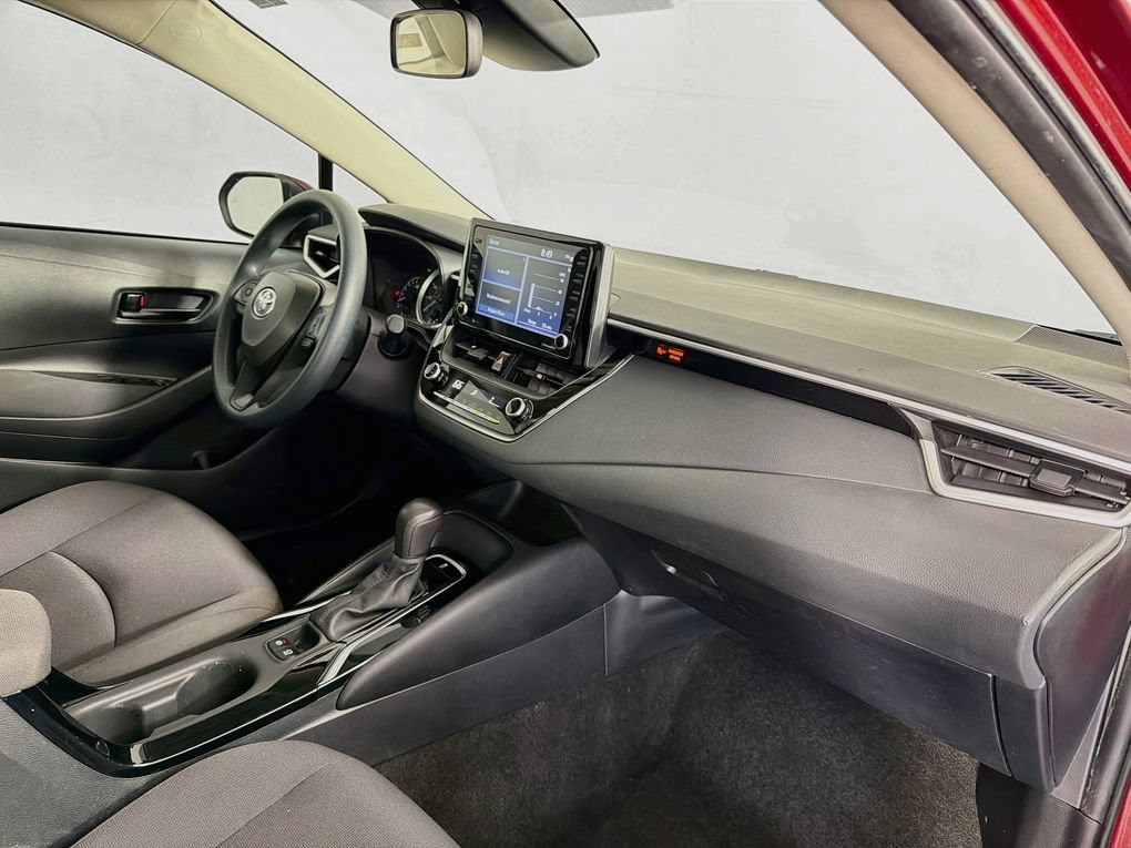 Used 2022 Toyota Corolla LE w/ LE Convenience Package FWD image 28