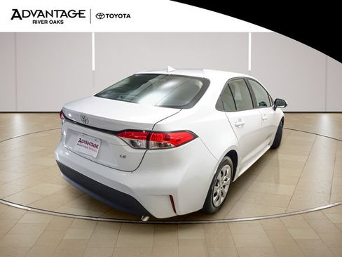 Used 2024 Toyota Corolla LE FWD image 7