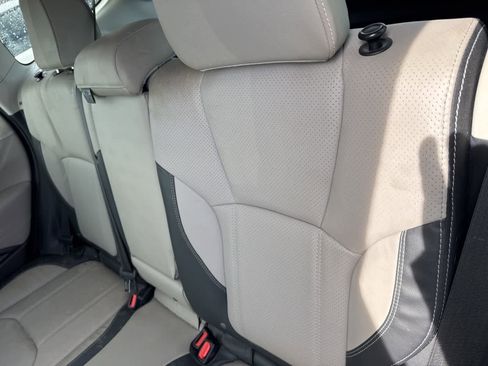 Used 2019 Subaru Forester Limited image 15