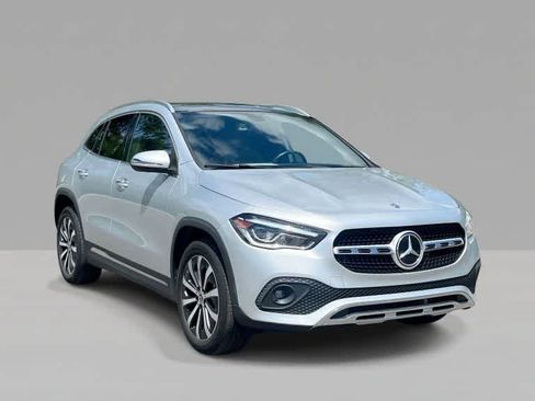 Used 2021 Mercedes-Benz GLA 250 4MATIC image 2