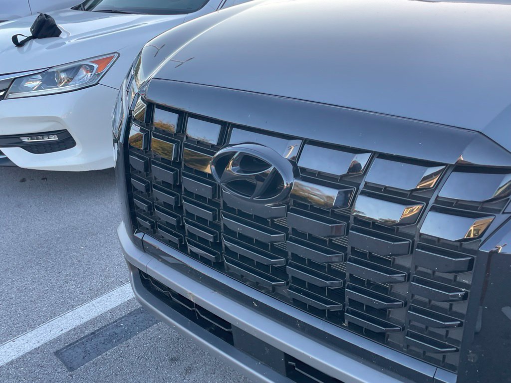 Used 2024 Hyundai Palisade SEL FWD image 4