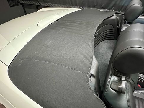 Used 2002 Ford Thunderbird Deluxe image 22