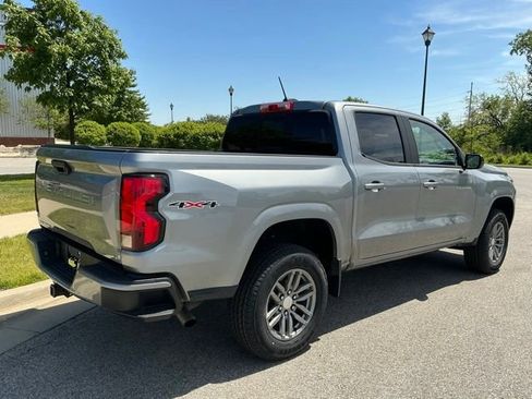 Used 2024 Chevrolet Colorado LT w/ LT Convenience Package II AWD/4WD image 6