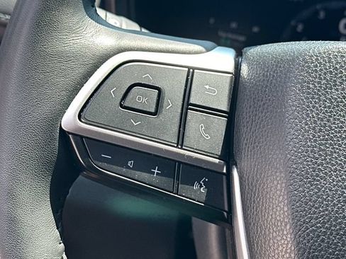 Used 2025 Toyota Grand Highlander AWD image 24