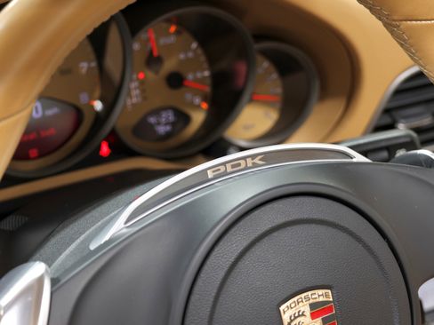 Used 2011 Porsche 911 Cabriolet image 18