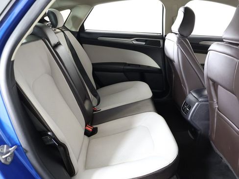 Used 2020 Ford Fusion SE w/ Equipment Group 151A image 33