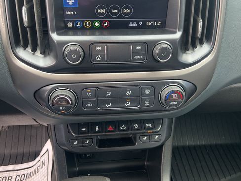Used 2020 Chevrolet Colorado Z71 image 13