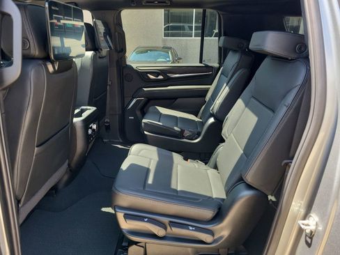 Certified 2024 GMC Yukon XL Denali w/ Advanced Technology Package AWD/4WD image 25