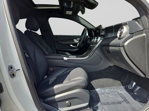 Used 2022 Mercedes-Benz GLC 300 4MATIC Coupe image 32
