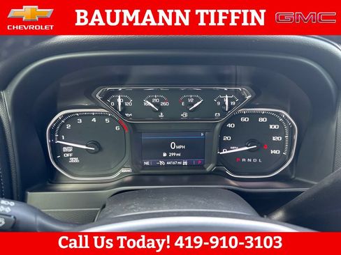 Used 2021 GMC Sierra 1500 Elevation w/ Preferred Package AWD/4WD image 9