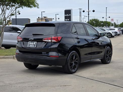 Used 2023 Chevrolet Equinox LS w/ Midnight Edition image 4