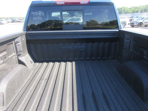 New 2026 GMC Sierra 1500 Elevation w/ Elevation Premium Package AWD/4WD image 7