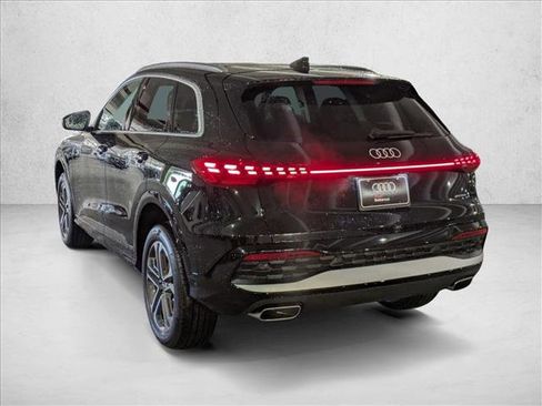 New 2025 Audi Q5 Premium image 8