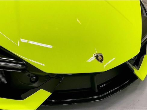 Used 2025 Lamborghini Revuelto AWD/4WD image 33