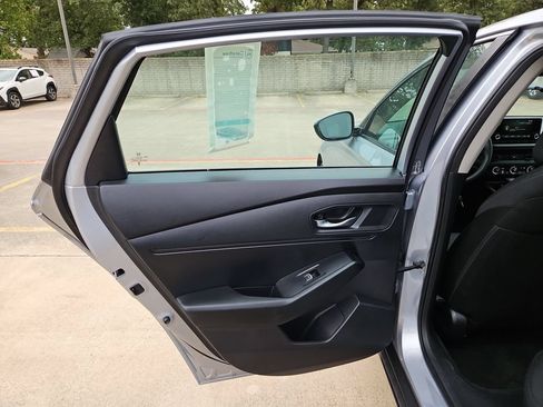 Used 2025 Honda Accord LX image 27