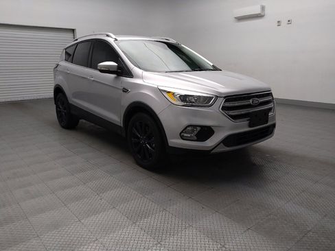 Used 2017 Ford Escape Titanium image 13