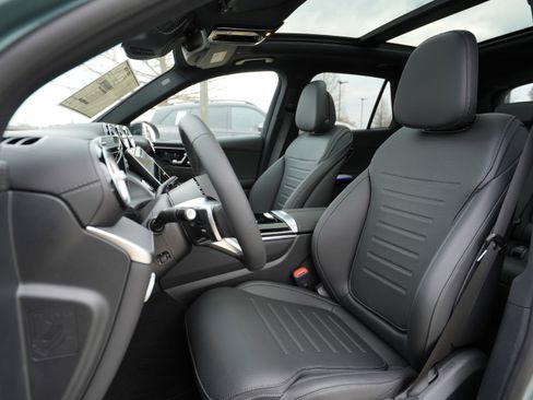 New 2026 Mercedes-Benz GLC 300 GLC 300 image 33