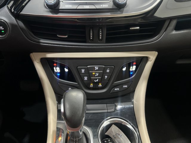 Certified 2017 Buick Envision Essence FWD image 17
