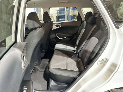 Used 2024 Kia Soul LX w/ Option Group 015 image 23
