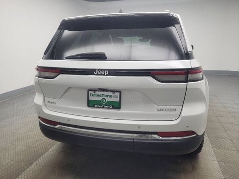 Used 2023 Jeep Grand Cherokee Laredo w/ Luxury Tech Group I AWD/4WD image 7