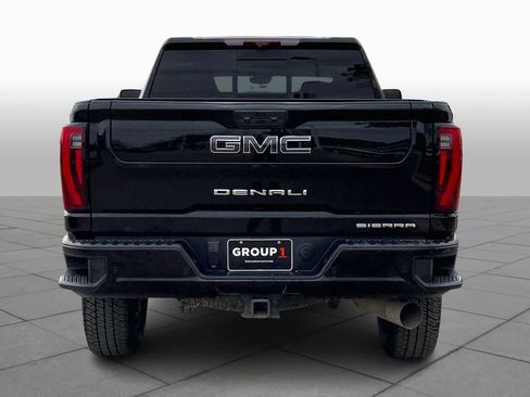 Used 2024 GMC Sierra 2500 Denali Ultimate image 4