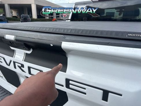 Used 2022 Chevrolet Silverado 1500 LT image 9