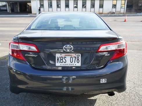 Used 2014 Toyota Camry SE FWD image 22