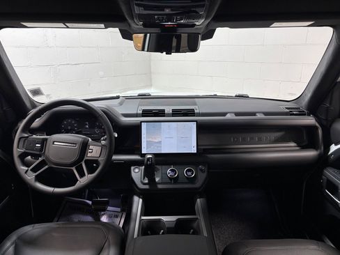 New 2025 Land Rover Defender 110 V8 image 35