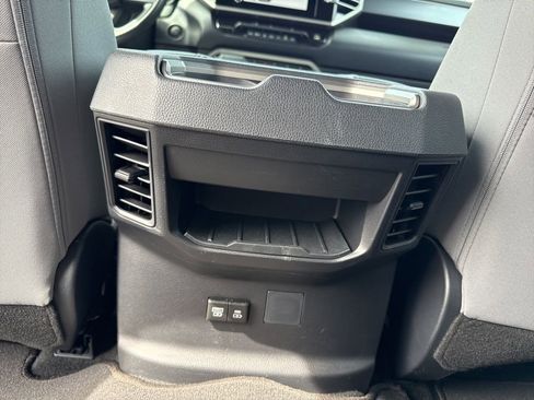 Used 2025 Toyota Tundra SR5 AWD/4WD image 13