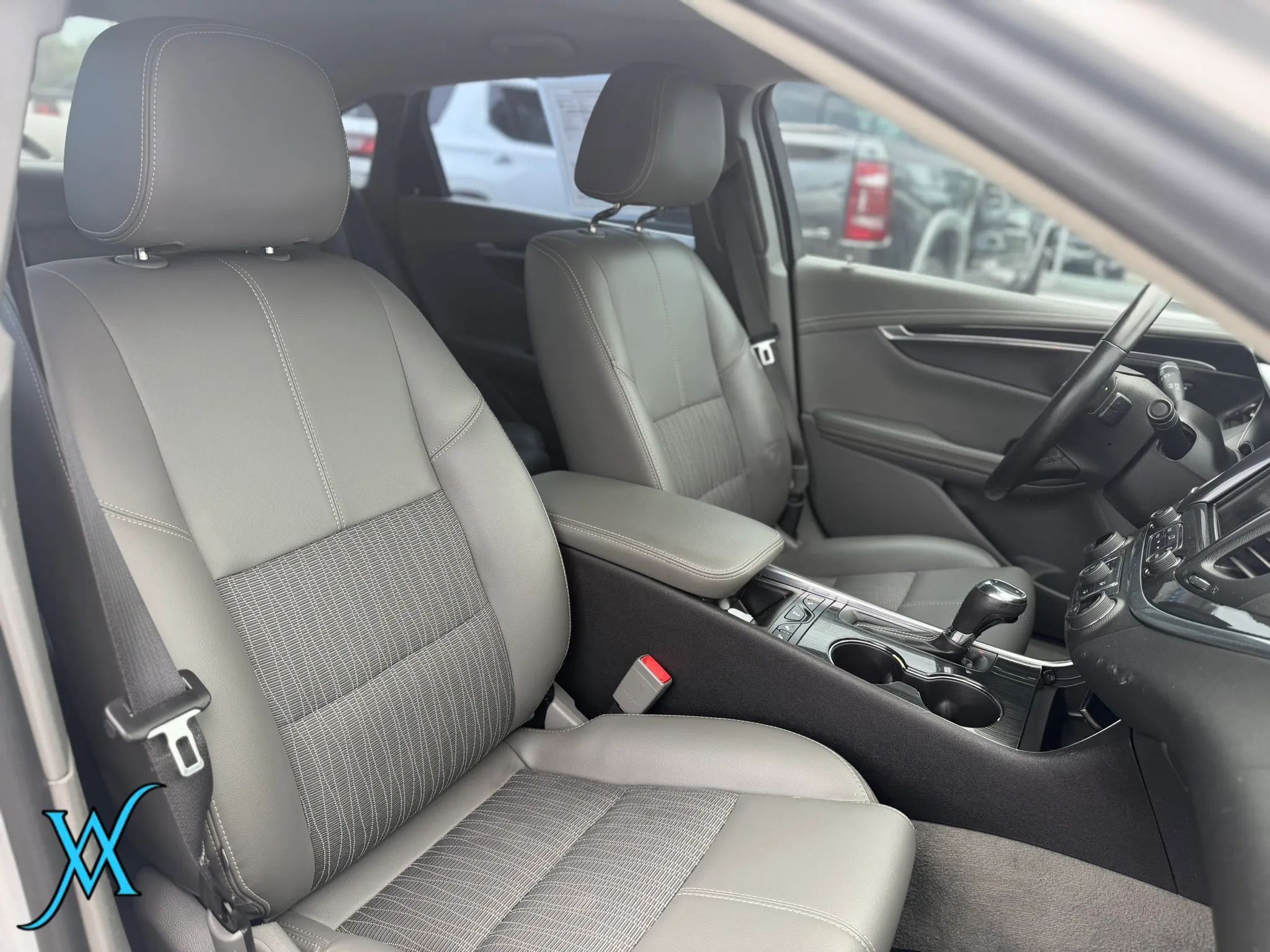 Used 2018 Chevrolet Impala LT w/ LT Convenience Package FWD image 21