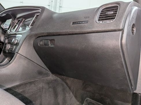 Used 2016 Dodge Charger SE w/ Popular Equipment Group image 23