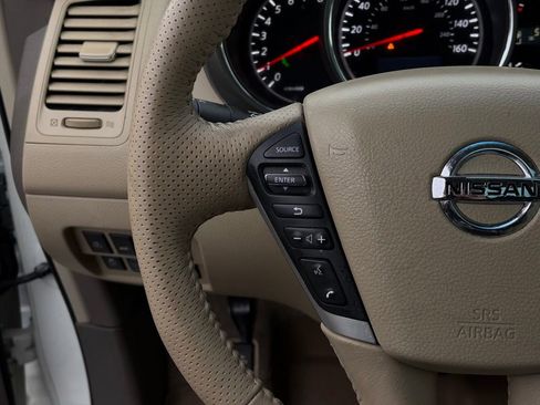 Used 2013 Nissan Murano LE w/ Platinum Pkg image 17